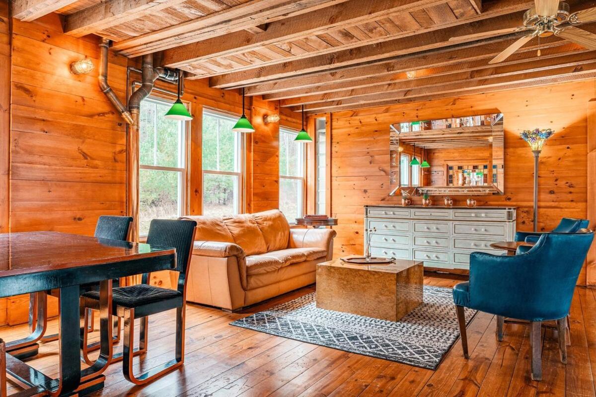 Holiday home Poconos Mansion With Pool Hot Tub And Sauna Tennis And