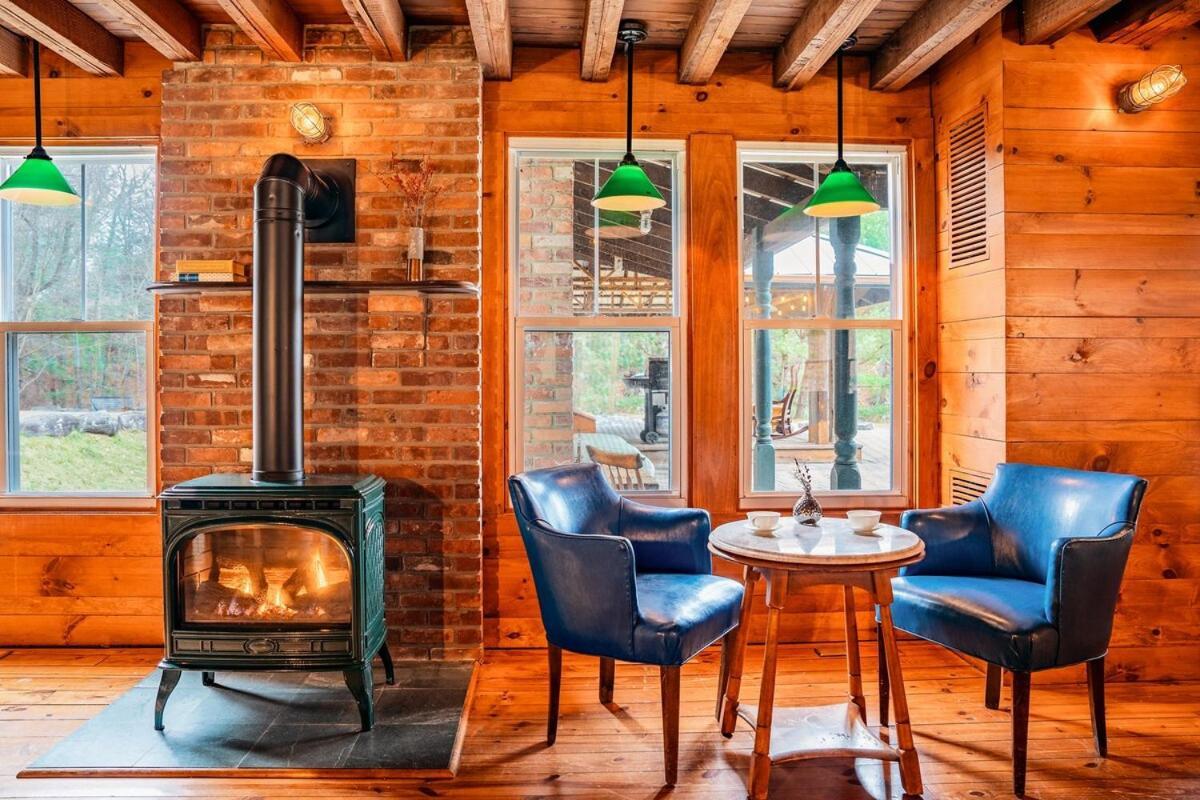 Holiday home Poconos Mansion With Pool Hot Tub And Sauna Tennis And Milford